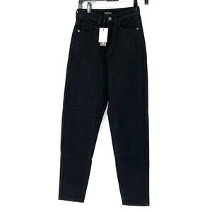 Pretty little thing NWT women’s mom jeans 0